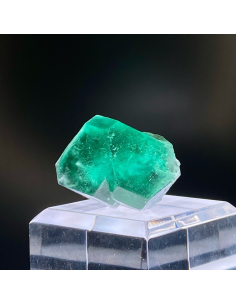NEW FIND ! Fluorite  - Huanzala, Peru