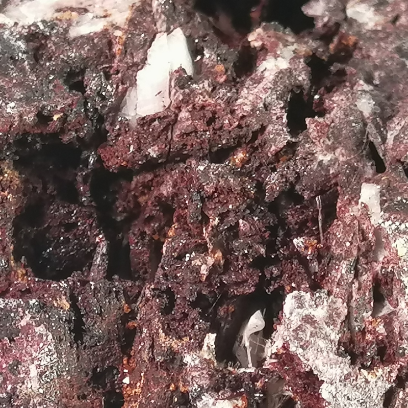 Piemontite Romeite  -  Praborna Aosta Valley   Italy