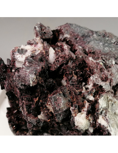 Piemontite Romeite  -  Praborna Aosta Valley   Italy