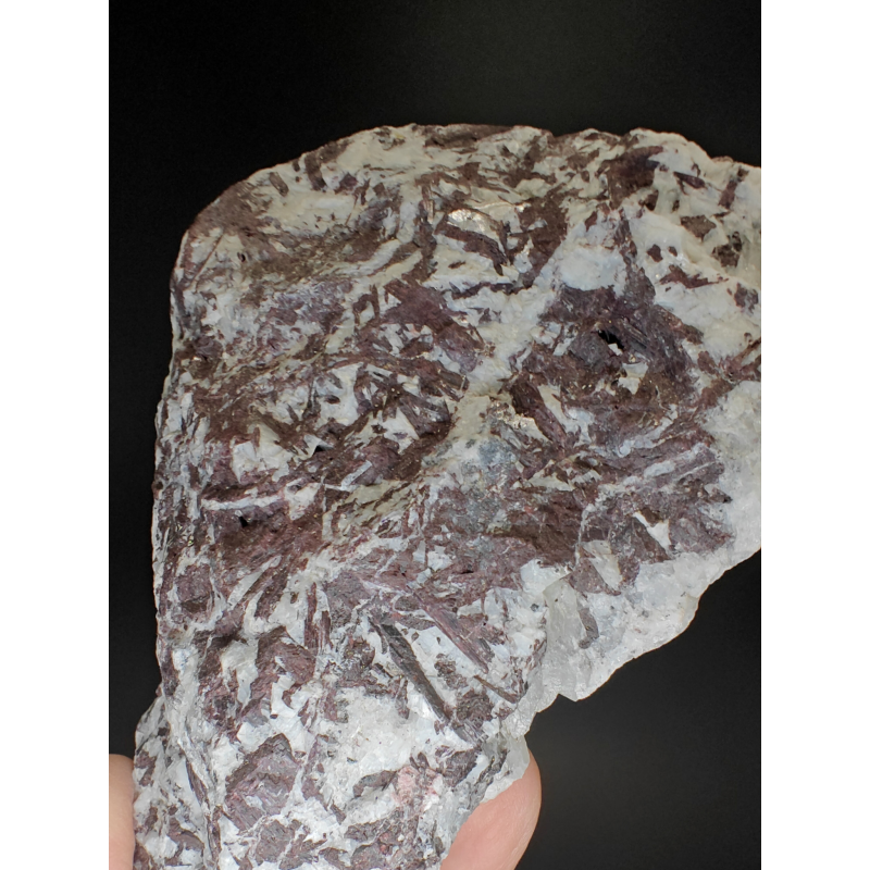 Piemontite -  Praborna Aosta Valley   Italy