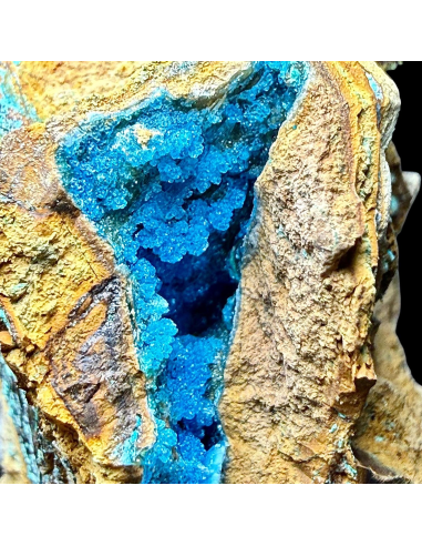 Marioantofillite - Monte Copello-Reppia mine, Reppia, Ne, Genoa, Liguria, Italy