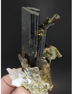 Epidote   - Balochistan Pakistan