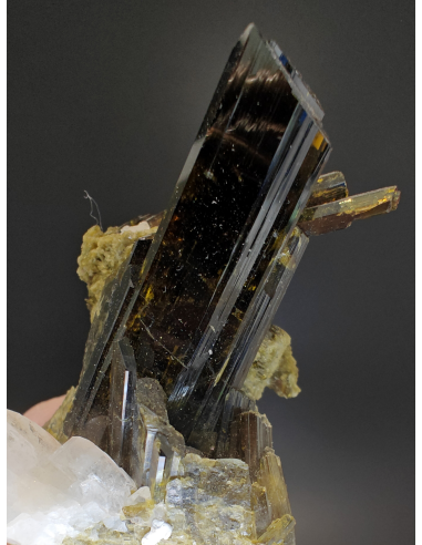 Epidote   - Balochistan Pakistan
